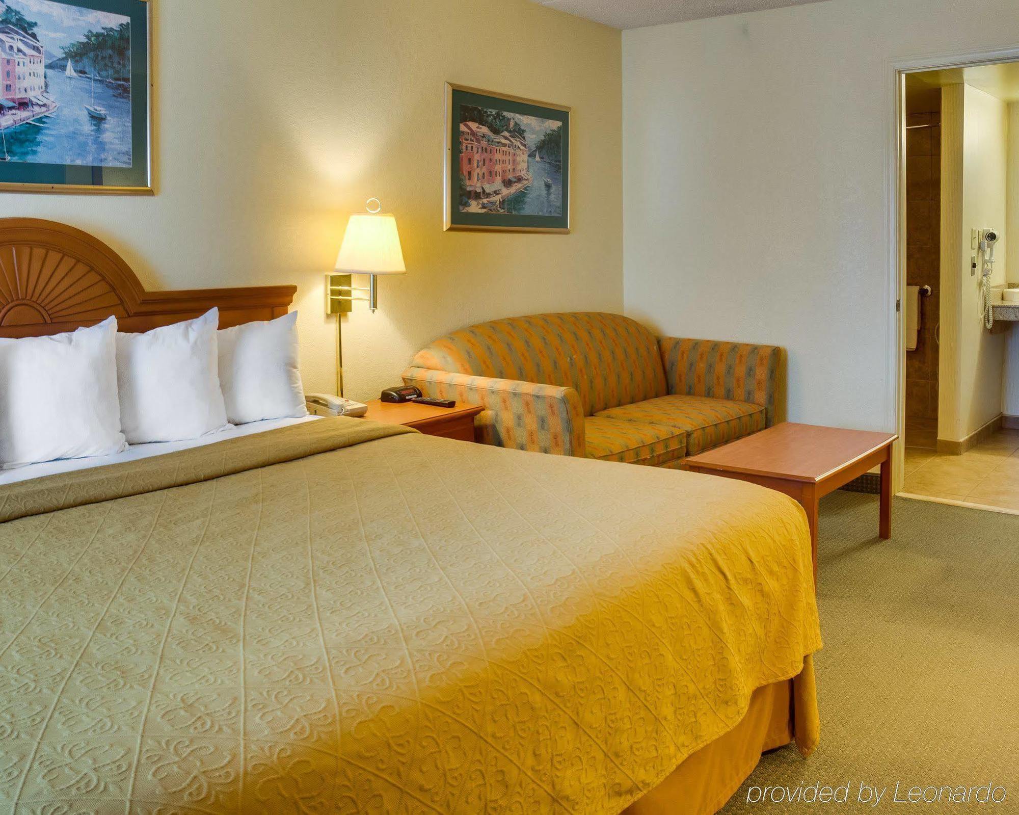 Econo Lodge Naval Station Norfolk Exterior foto